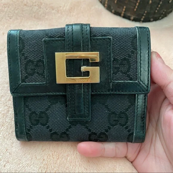 Gucci Short Wallet - Picture 2 of 11